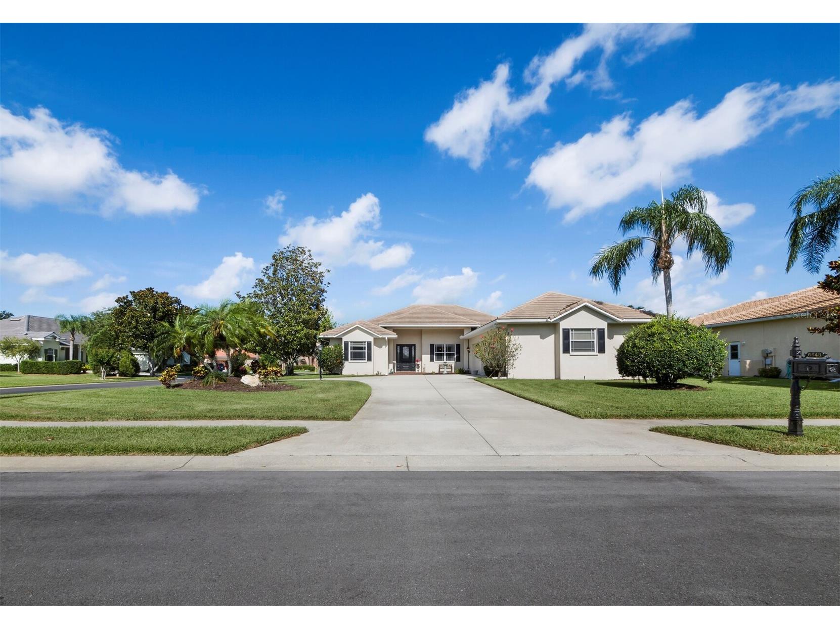 6643 Butlers Crest Drive Bradenton FL 34203 A4676355 image1
