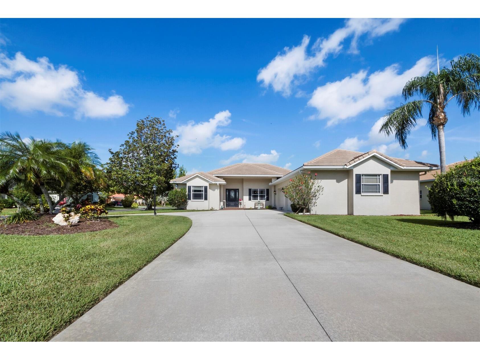 6643 Butlers Crest Drive Bradenton FL 34203 A4676355 image2