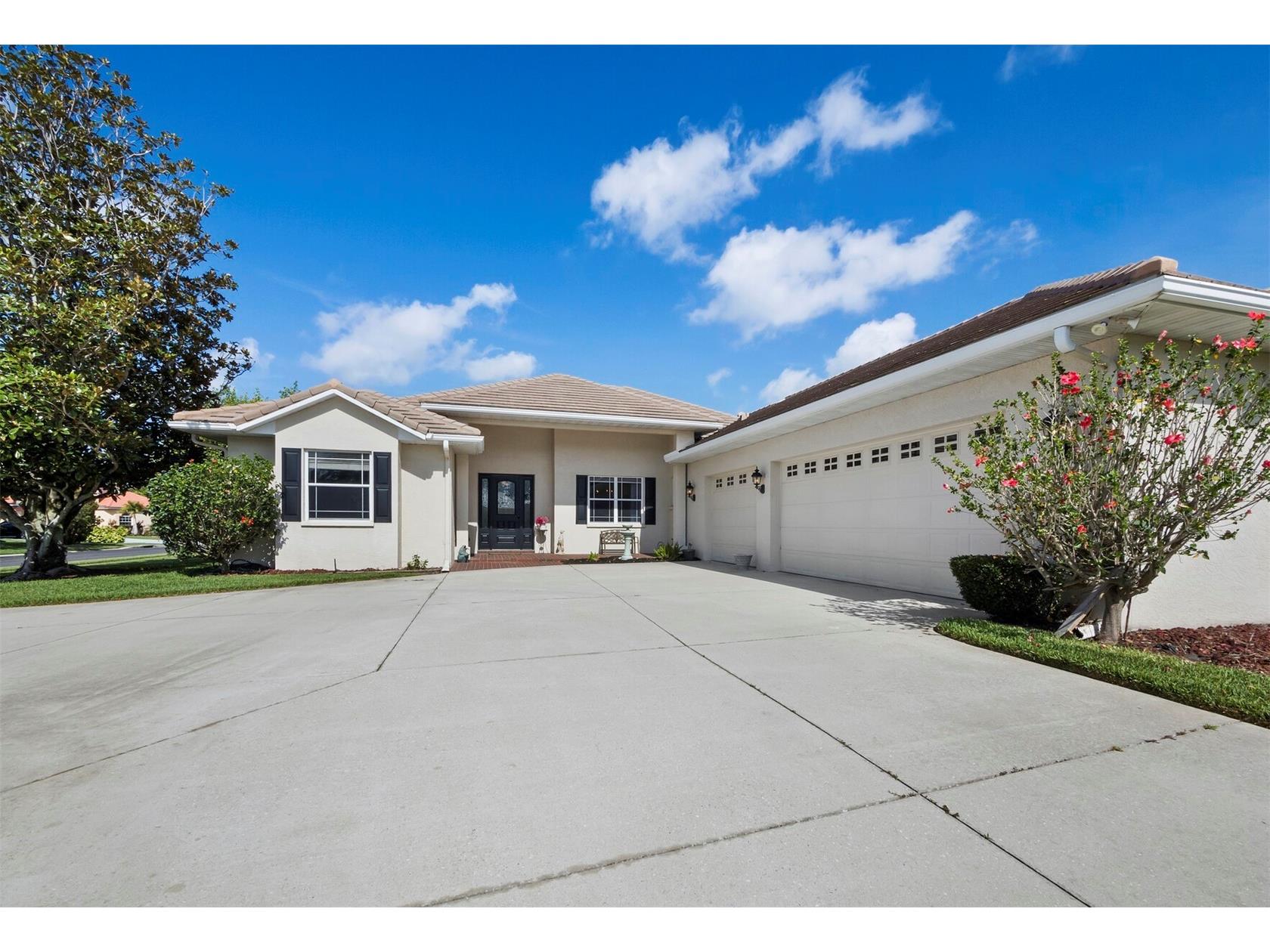 6643 Butlers Crest Drive Bradenton FL 34203 A4676355 image3