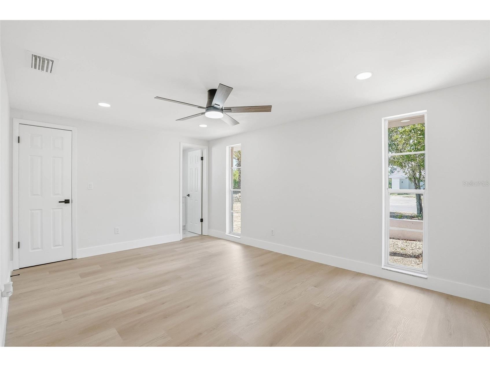 6643 Carnation Way Port Richey FL 34668 TB8503680 image17