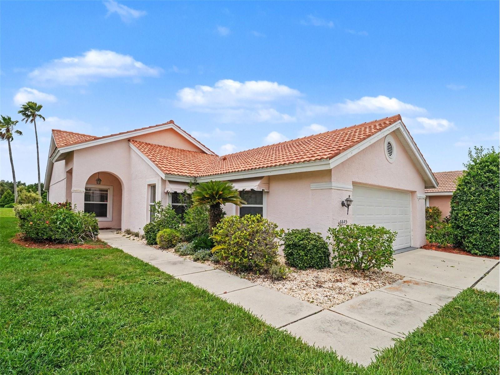 6643 Oakbrooke Circle Bradenton FL 34202 A4695288 image1