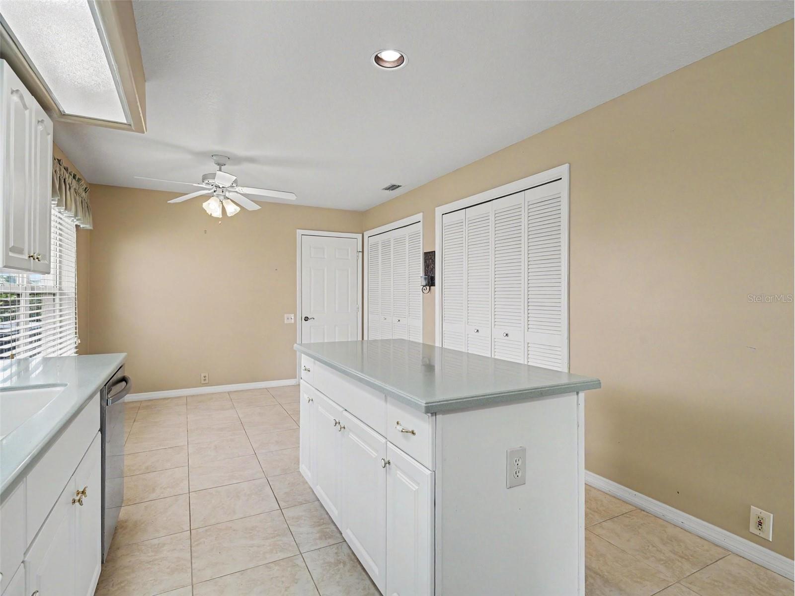 6643 Oakbrooke Circle Bradenton FL 34202 A4695288 image19