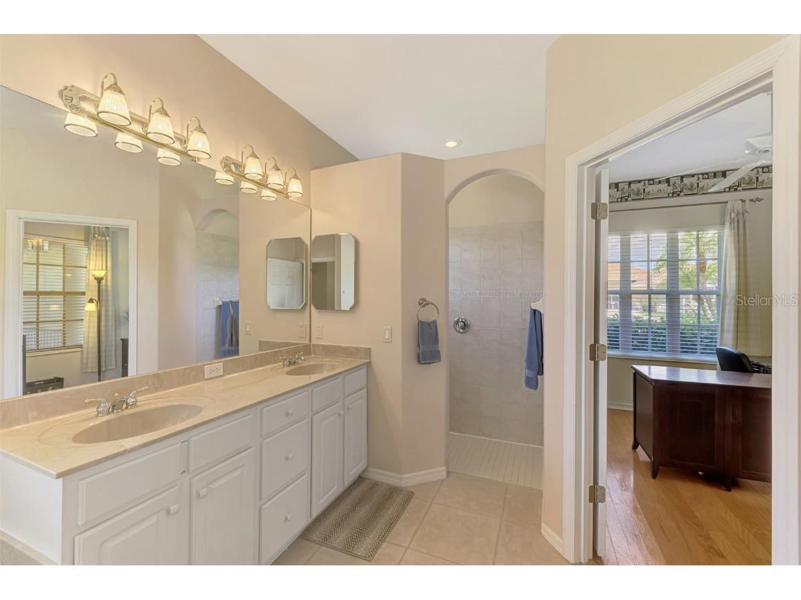 6644 Butlers Crest Drive Bradenton FL 34203 A4657520 image36