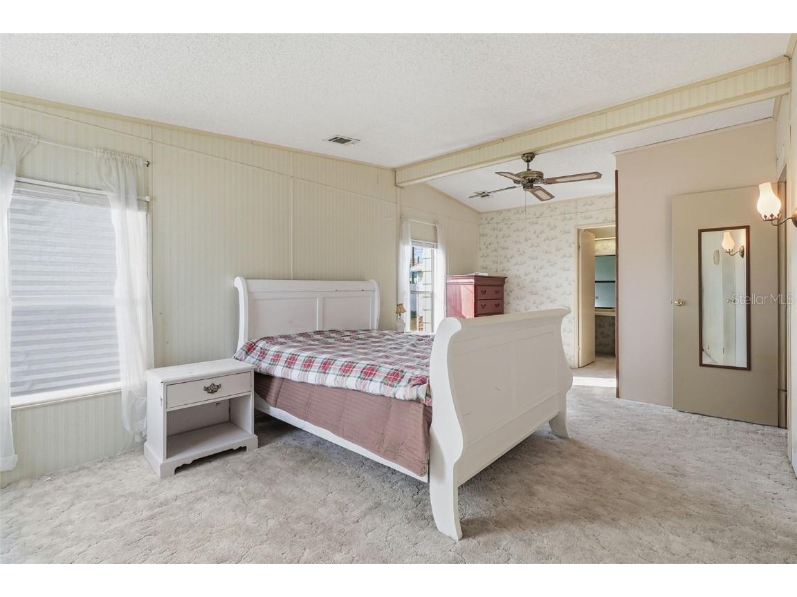 6644 Princeton Drive NE Winter Haven FL 33881 - LAKE HENRY L4958289 image5
