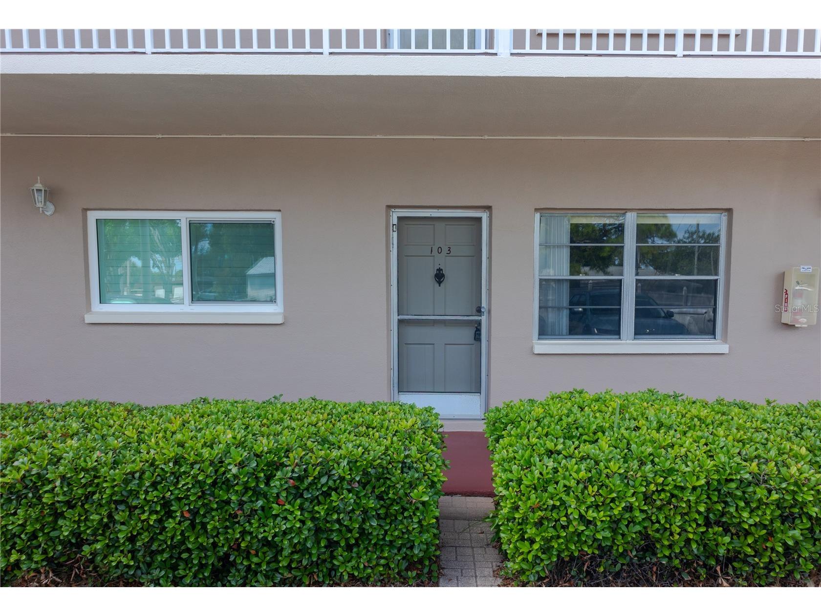 6645 1st Avenue N #103 Saint Petersburg FL 33710 TB8498293 image1