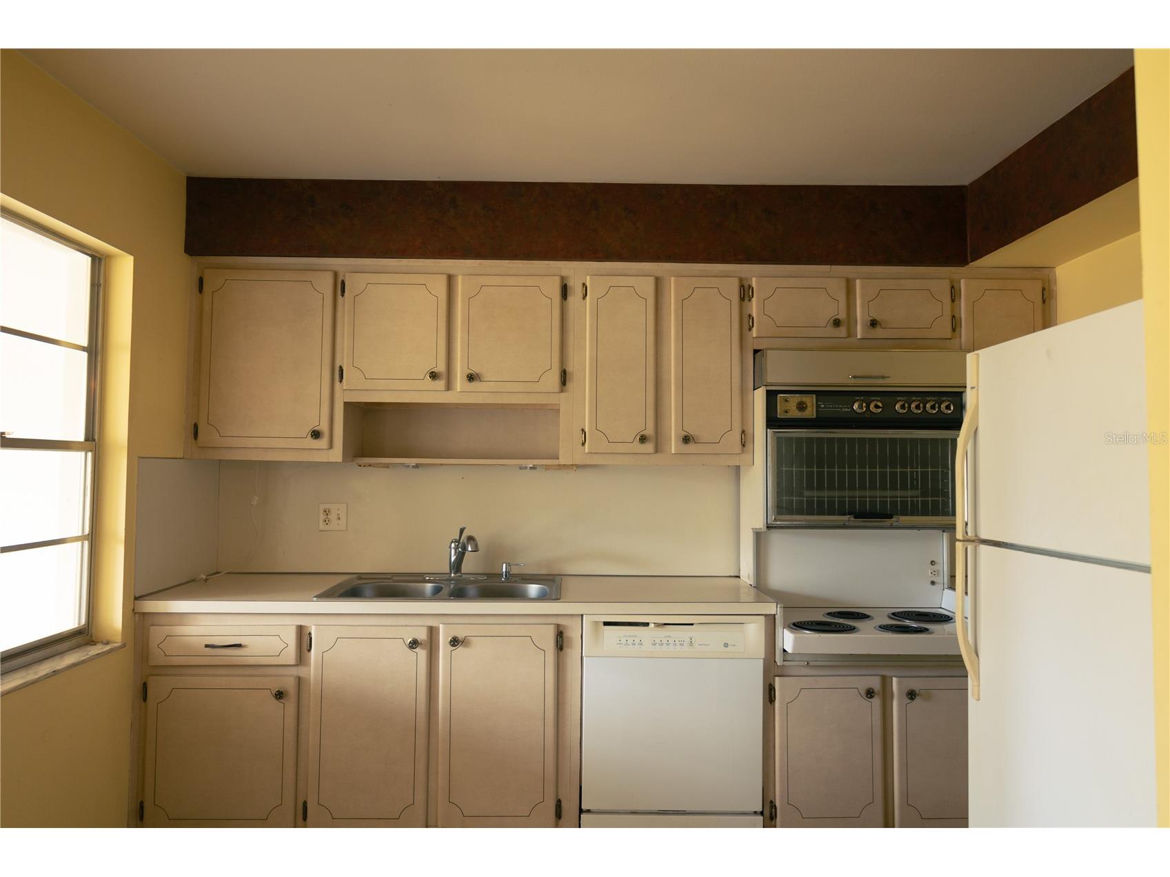 6645 1st Avenue N #103 Saint Petersburg FL 33710 TB8498293 image7
