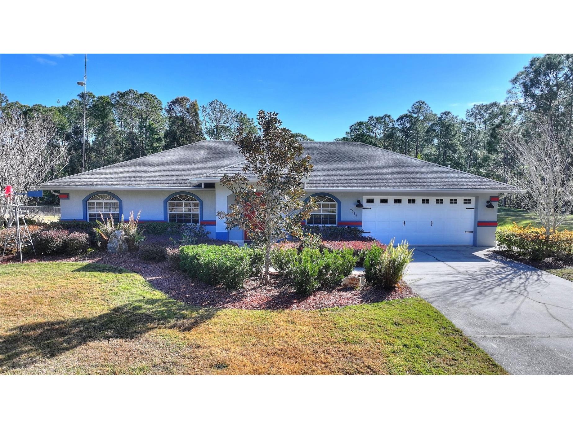 6645 Amaryllis Drive Indian Lake Estates FL 33855 - LAKE WALK IN WATER P4937713 image1