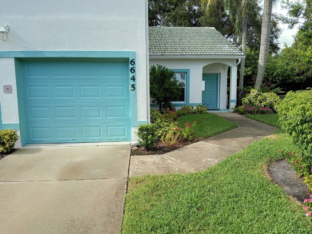 6645 Pineview Terrace Bradenton FL 34203 A4623367 image1