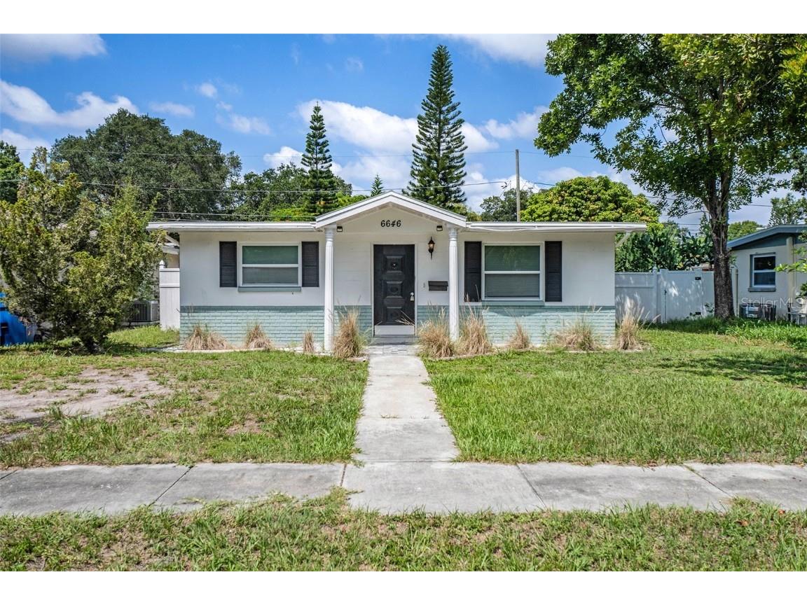 6646 Livingston Avenue N Saint Petersburg FL 33702 O6036012 image1