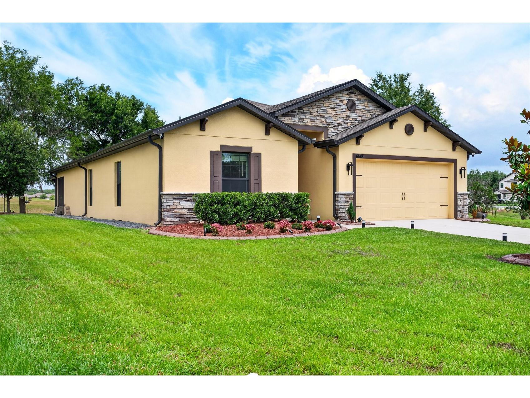6647 Redbay Drive Brooksville FL 34602 TB8508497 image2