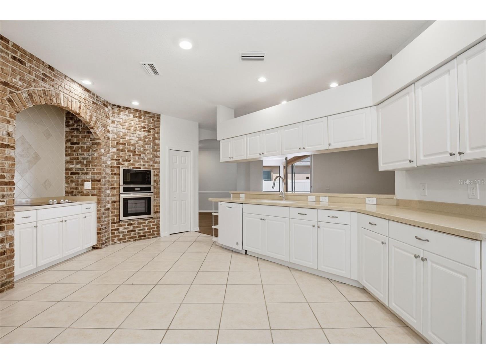 6648 Thackston Drive Riverview FL 33578 O6388680 image8