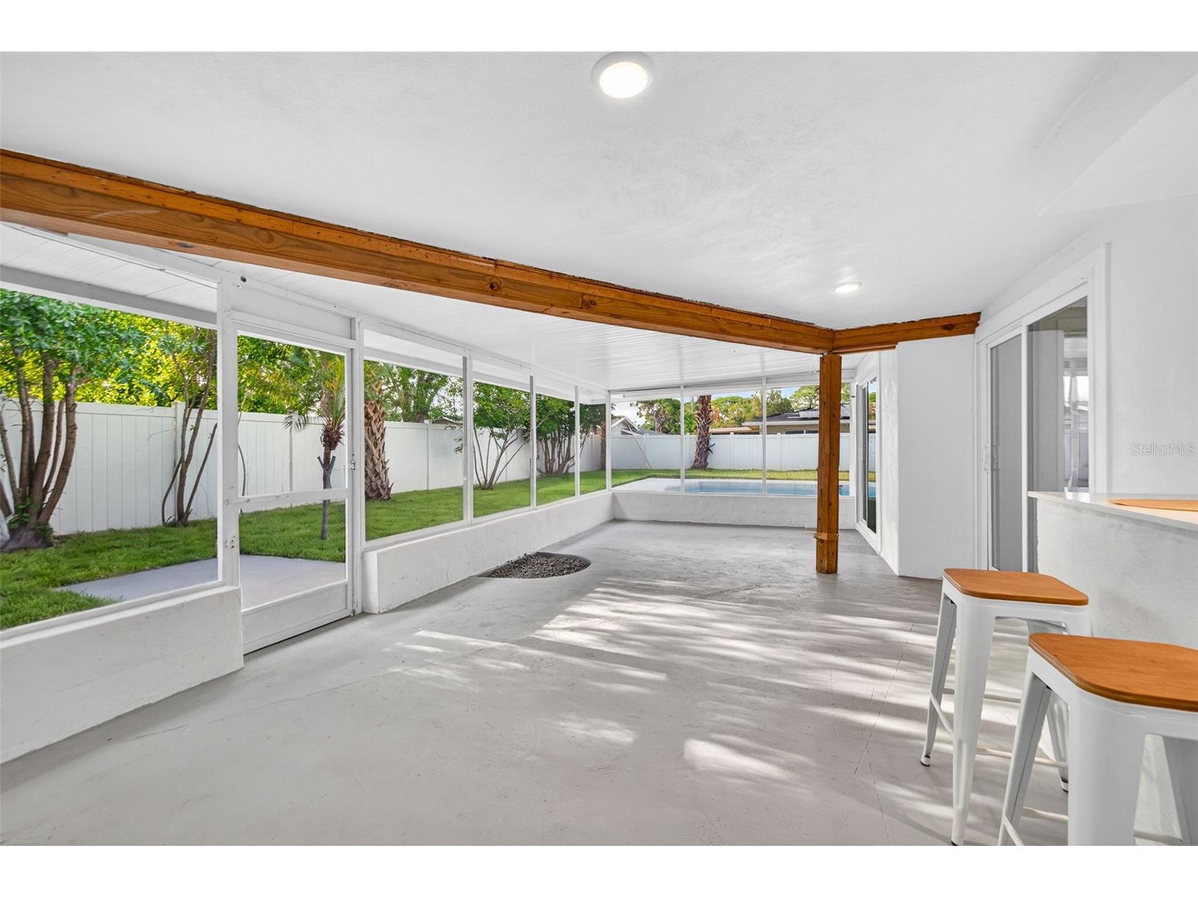 6649 Pinellas Point Drive S Saint Petersburg FL 33712 A4690826 image26
