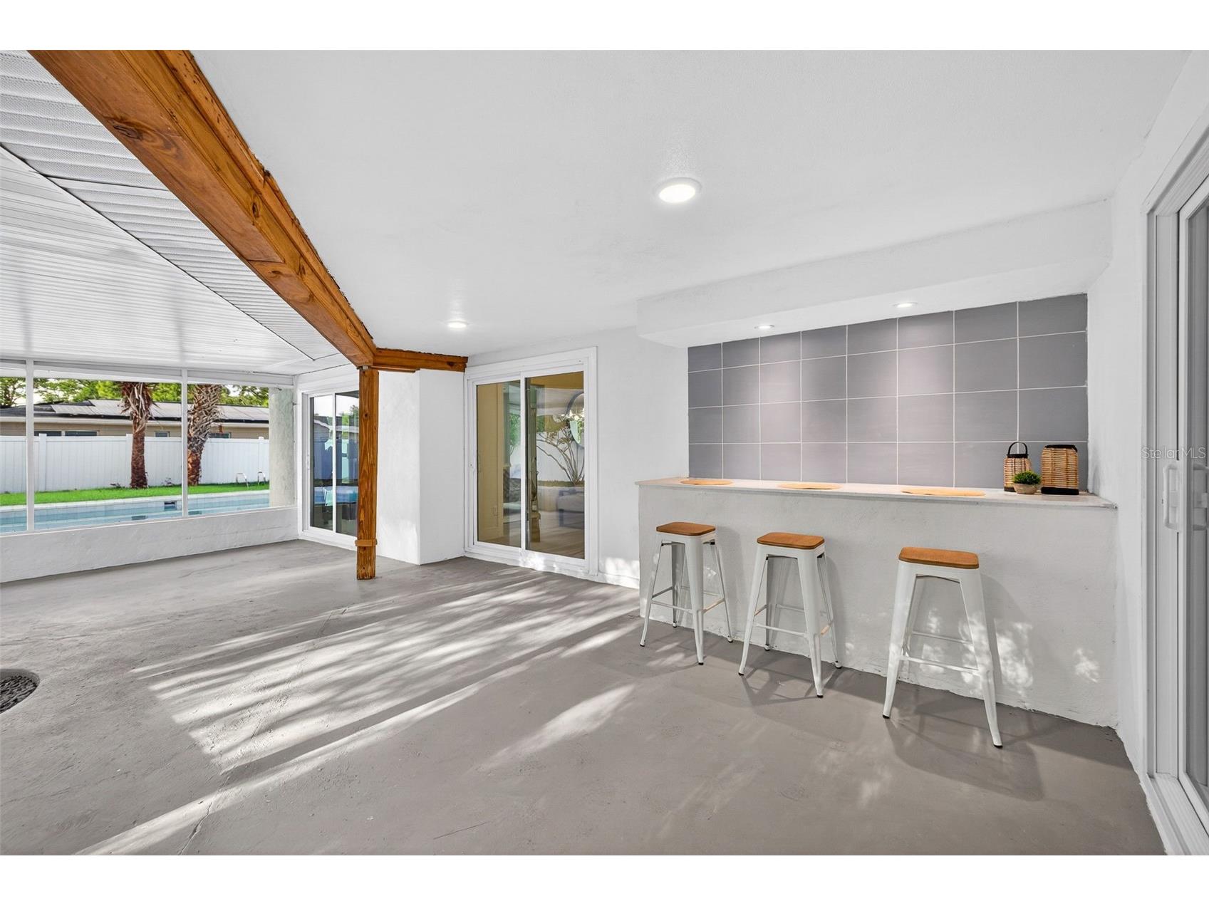 6649 Pinellas Point Drive S Saint Petersburg FL 33712 A4690826 image27