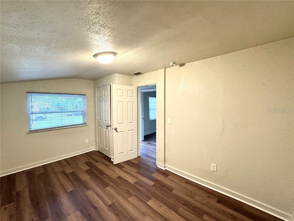 665 26th Avenue S Saint Petersburg FL 33705 TB8451115 image15