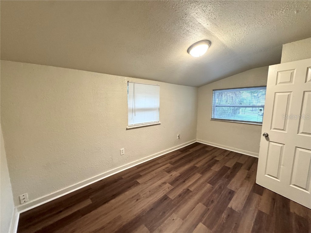 665 26th Avenue S Saint Petersburg FL 33705 TB8451115 image16