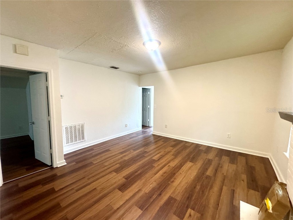 665 26th Avenue S Saint Petersburg FL 33705 TB8451115 image17