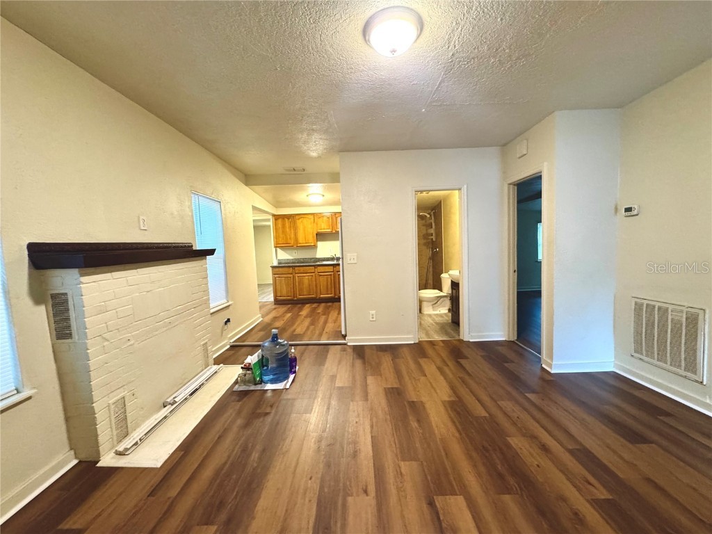 665 26th Avenue S Saint Petersburg FL 33705 TB8451115 image9