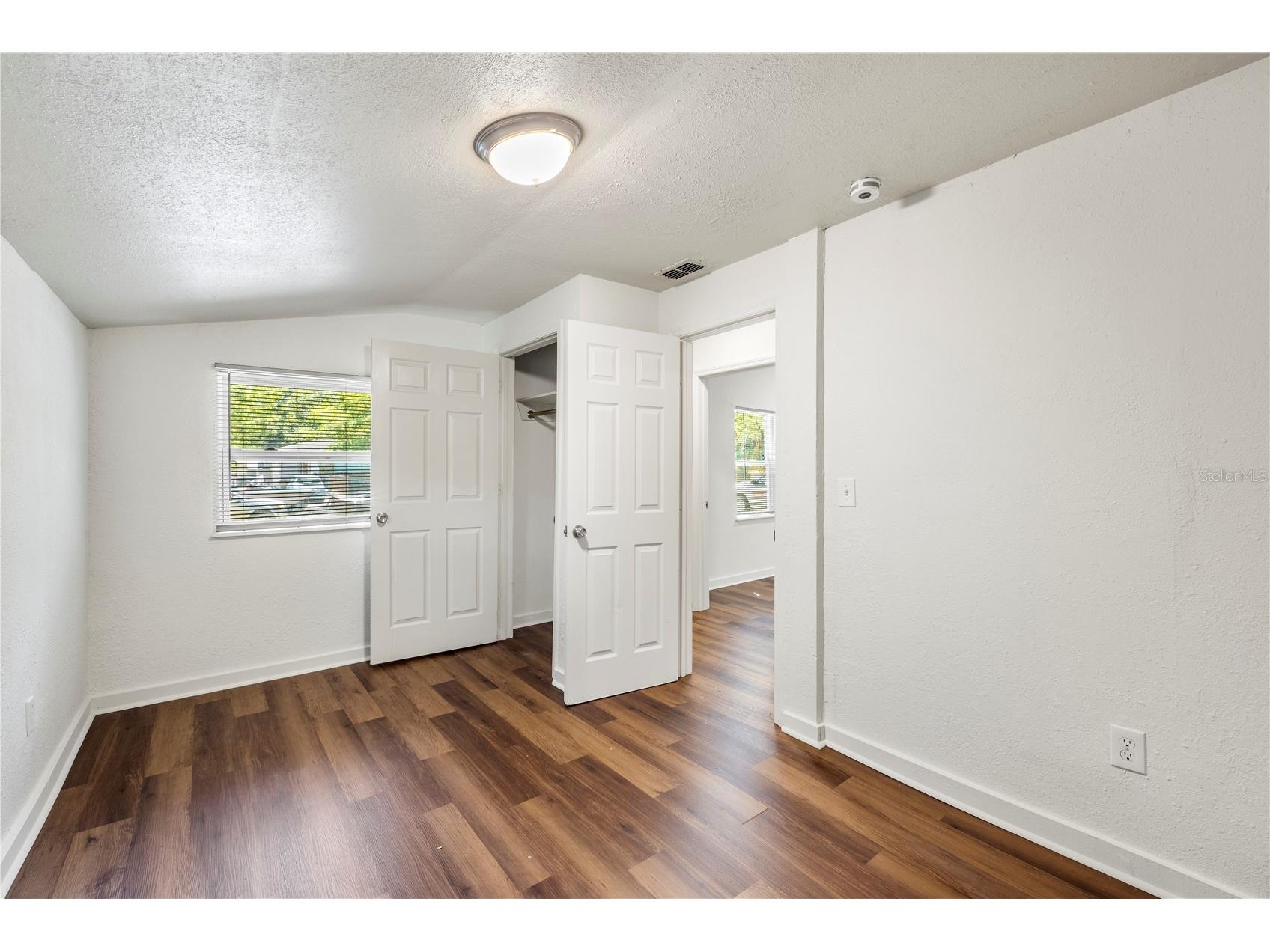 665 26th Avenue S Saint Petersburg FL 33705 TB8497104 image10