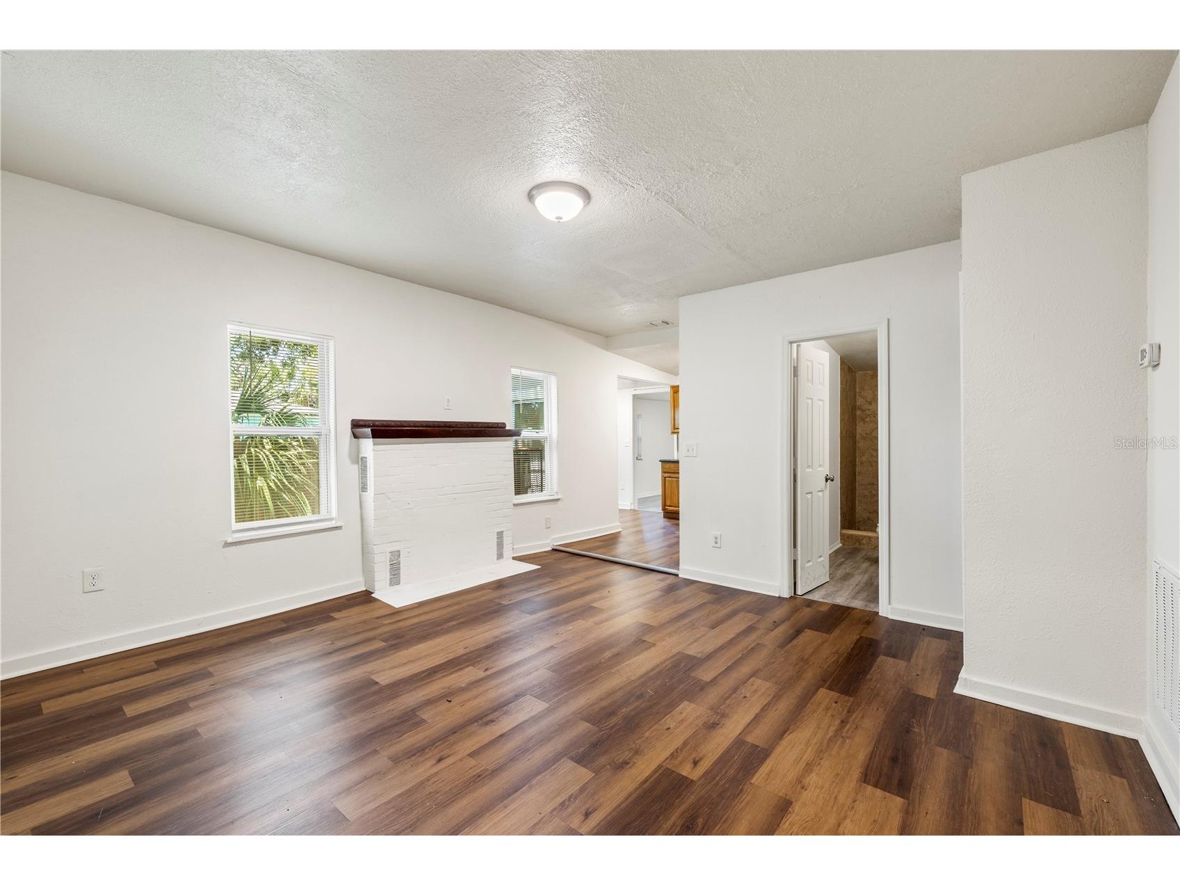 665 26th Avenue S Saint Petersburg FL 33705 TB8497104 image11