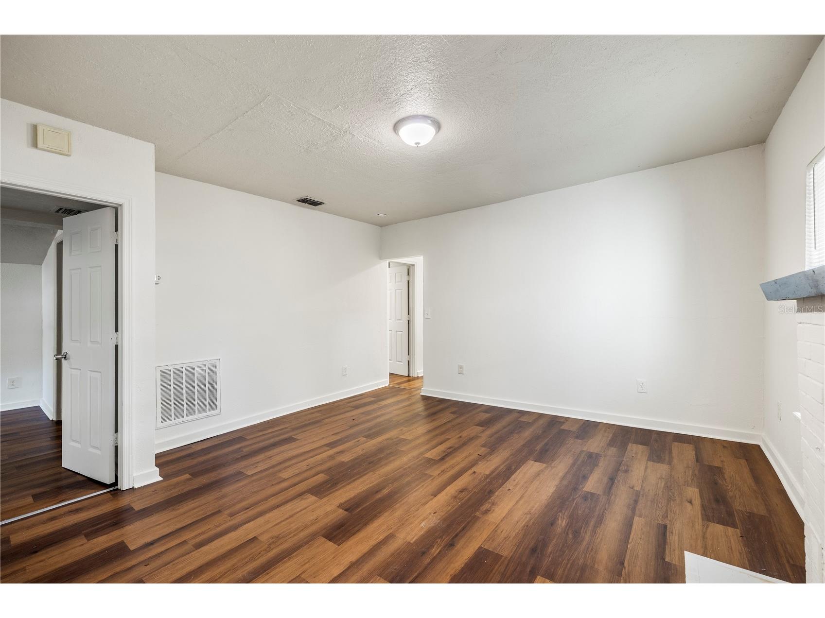 665 26th Avenue S Saint Petersburg FL 33705 TB8497104 image15