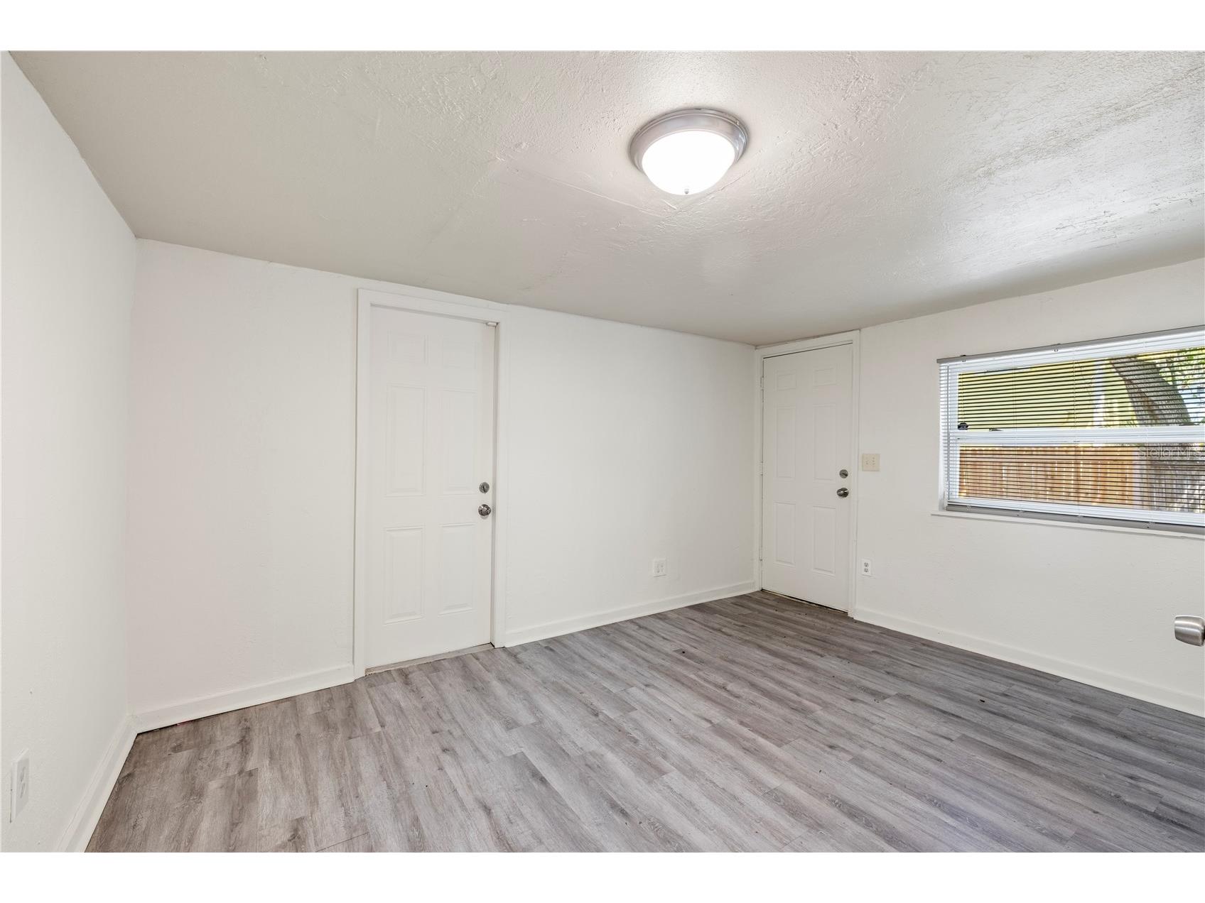 665 26th Avenue S Saint Petersburg FL 33705 TB8497104 image25