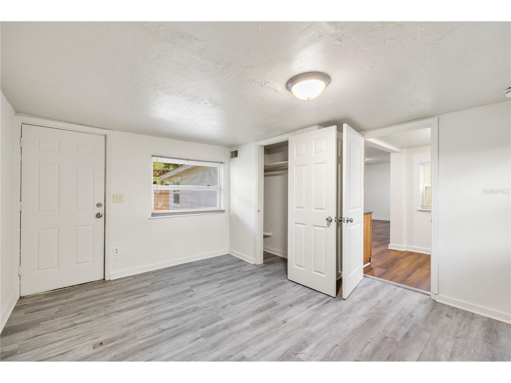 665 26th Avenue S Saint Petersburg FL 33705 TB8497104 image26