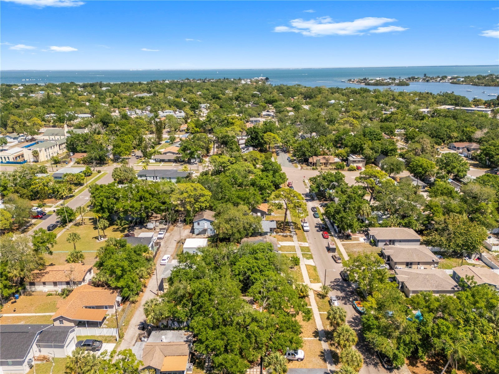 665 26th Avenue S Saint Petersburg FL 33705 TB8497104 image40