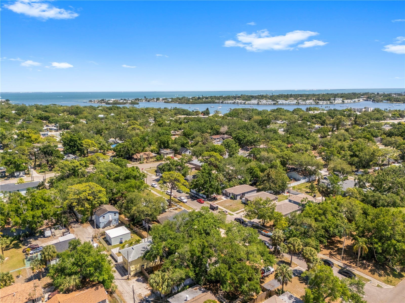 665 26th Avenue S Saint Petersburg FL 33705 TB8497104 image41