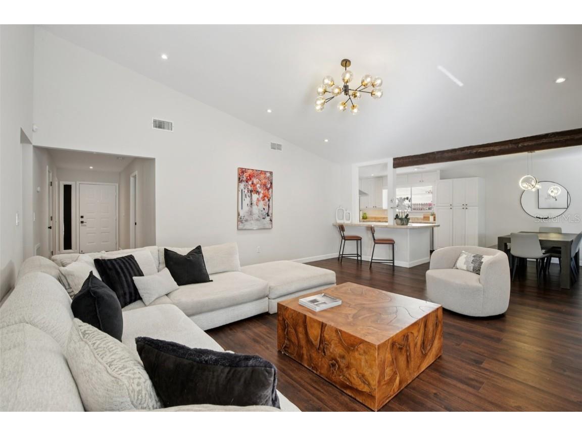 665 Eastpointe Parkway Sarasota FL 34232 A4673589 image10