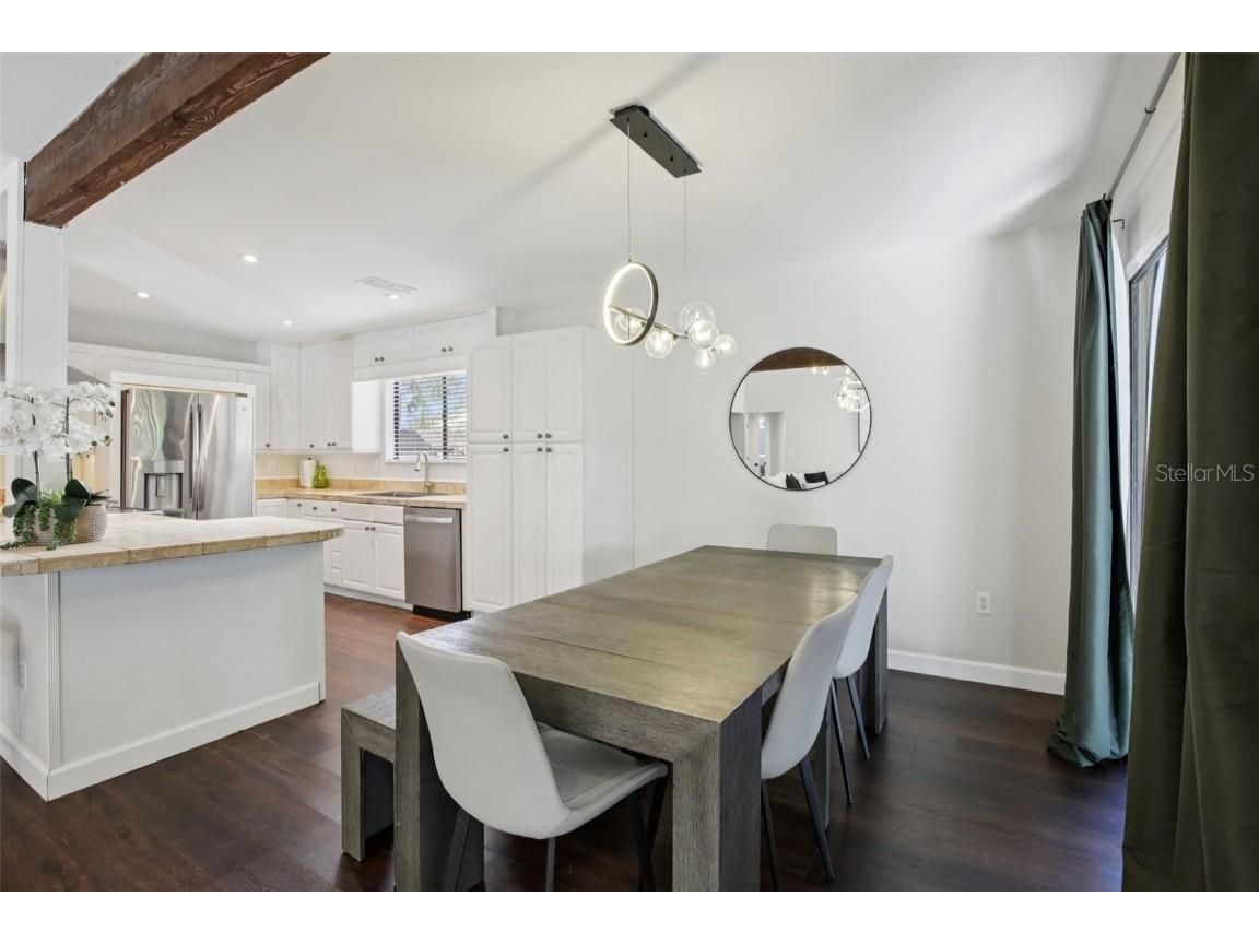 665 Eastpointe Parkway Sarasota FL 34232 A4673589 image13