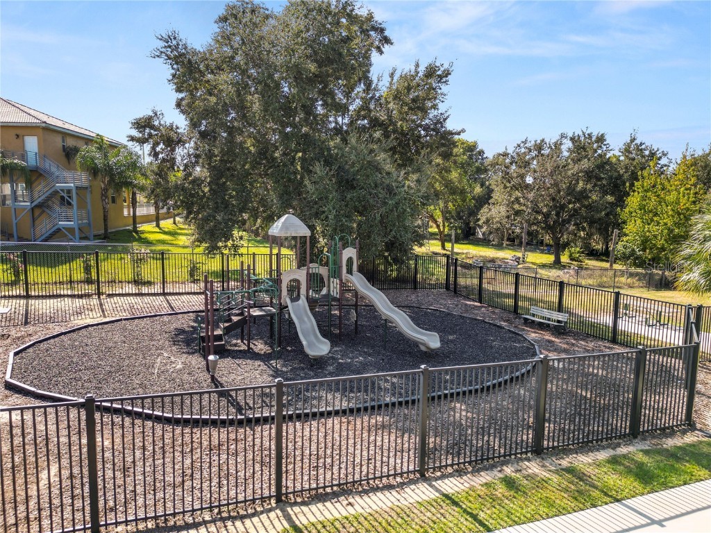 665 Madison Drive Davenport FL 33837 L4957526 image32