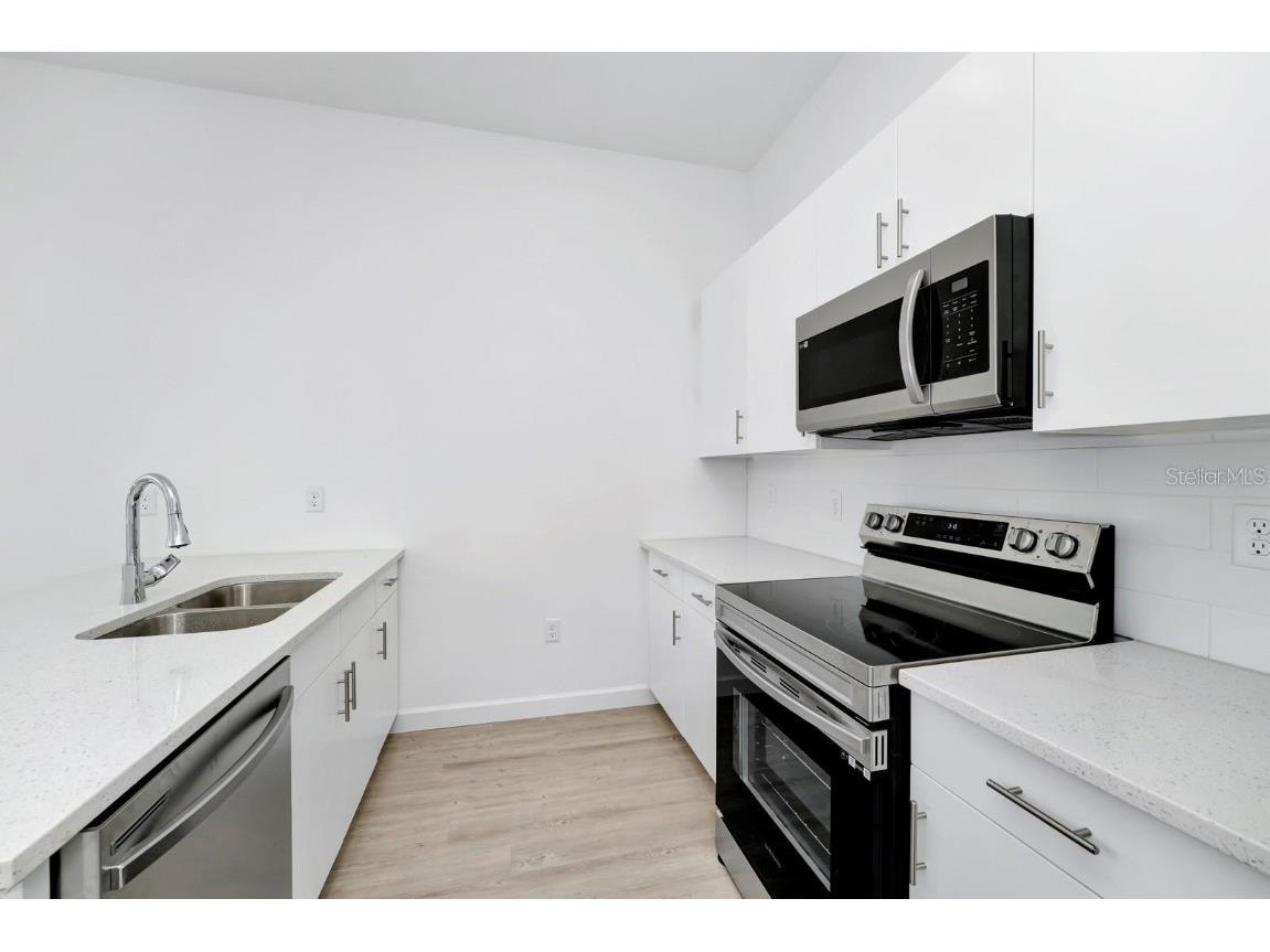 665 Trikomo Drive Davenport FL 33896 O6347770 image8