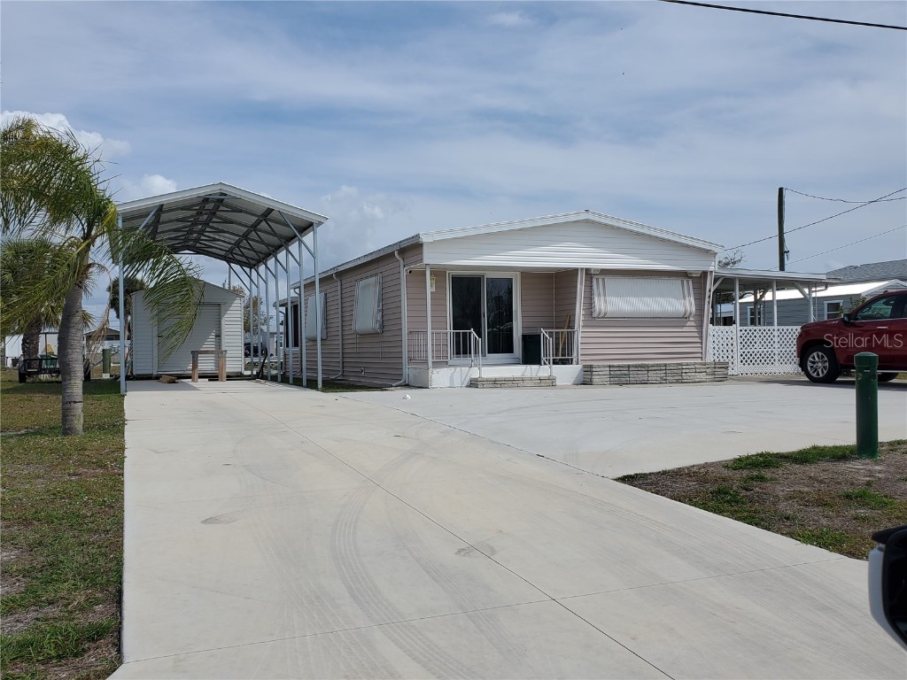 665 Via Cala Englewood FL 34224 D6135358 image1