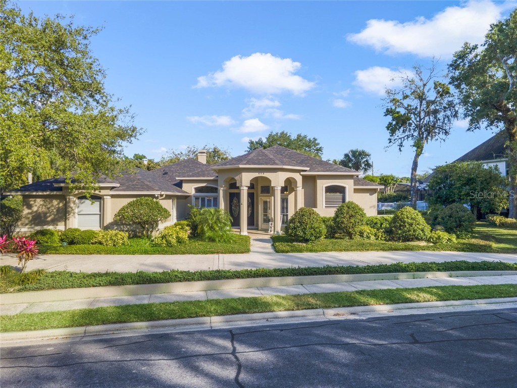 665 W Palm Valley Drive Oviedo FL 32765 O6197619 image1