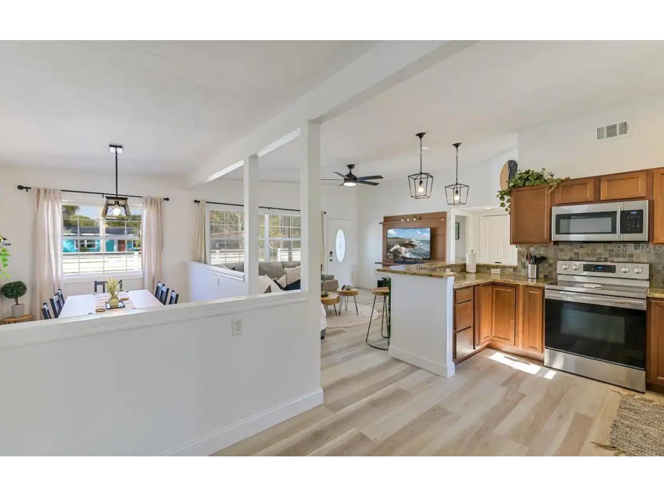6650 4th Avenue N Saint Petersburg FL 33710 TB8472429 image12