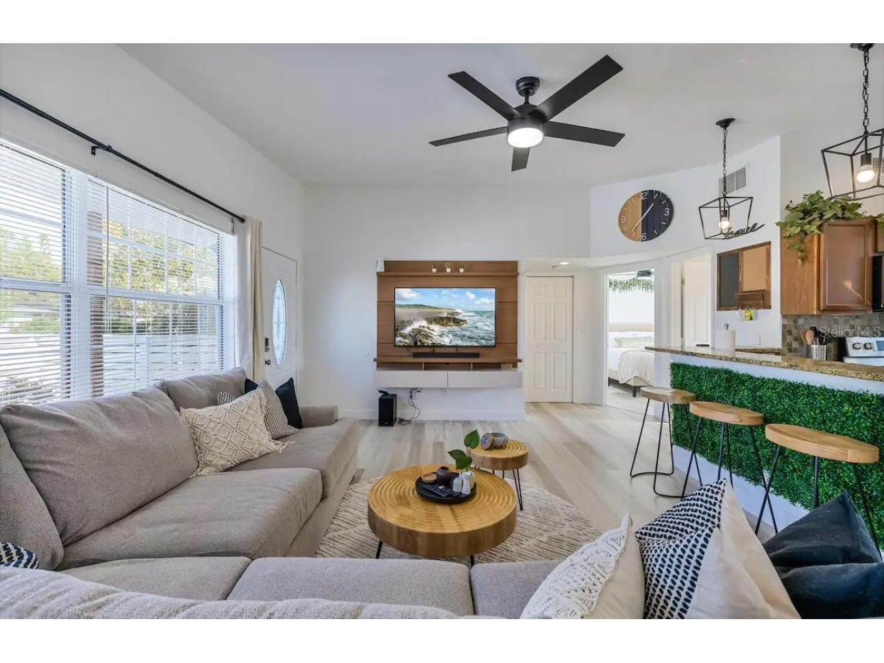 6650 4th Avenue N Saint Petersburg FL 33710 TB8472429 image7
