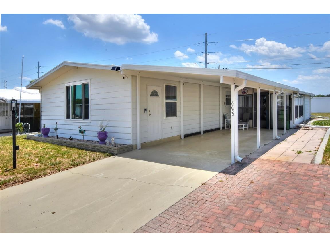 6650 Princeton Drive NE Winter Haven FL 33881 - LAKE HENRY L4945141 image1