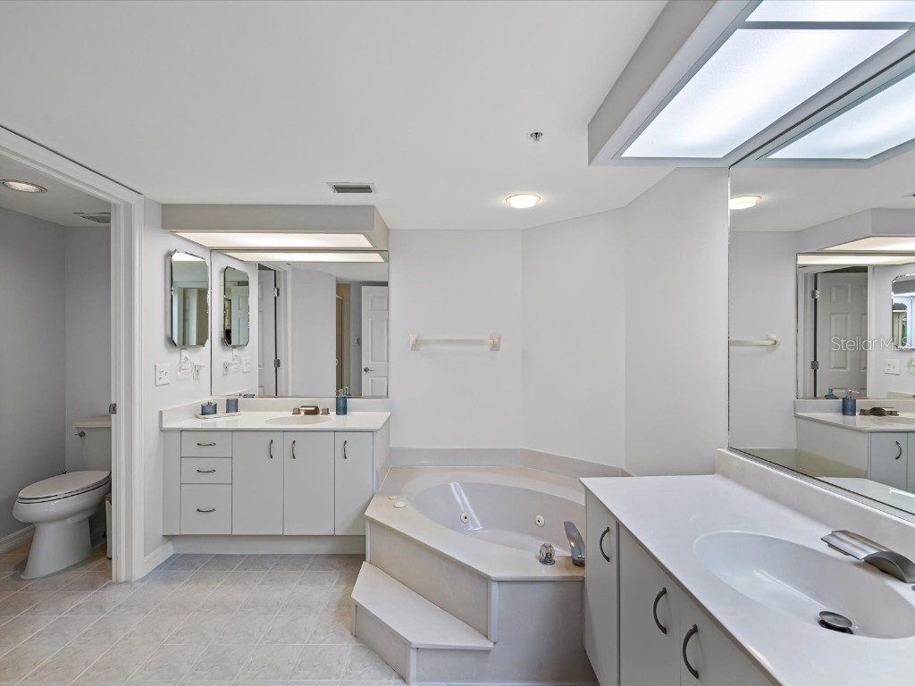 6650 Sunset Way #204 Saint Pete Beach FL 33706 TB8458222 image17