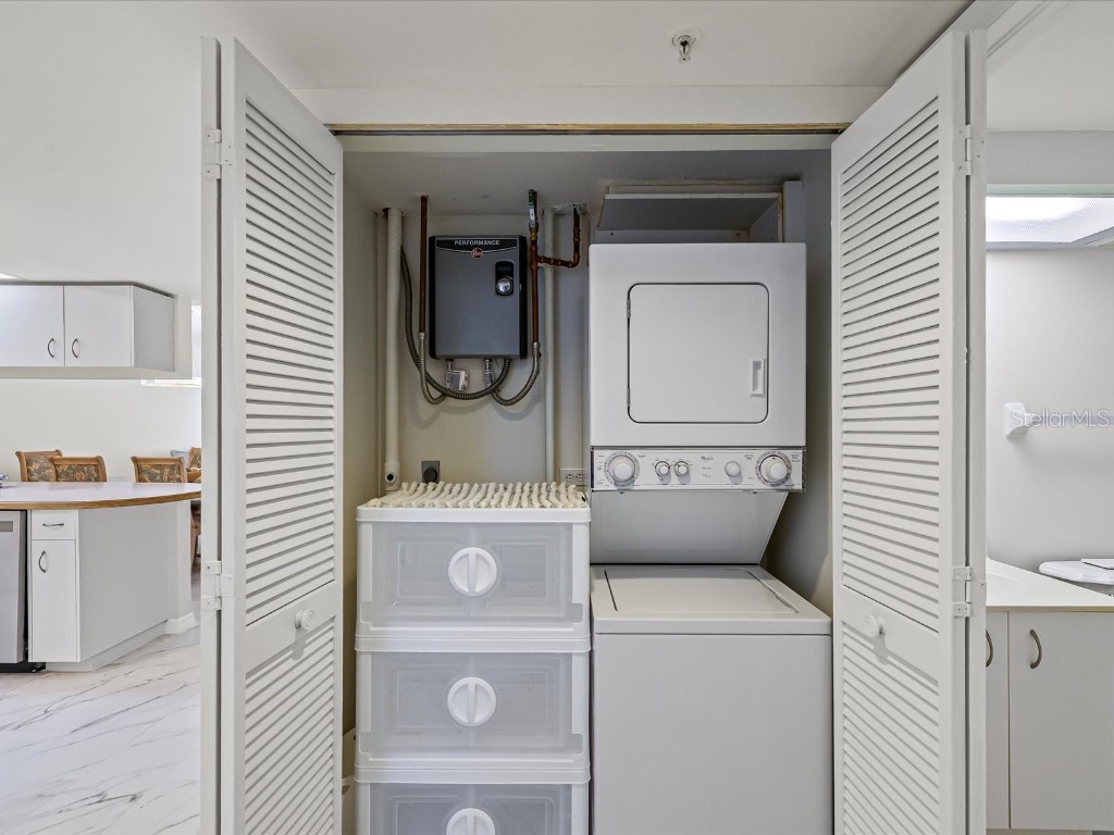 6650 Sunset Way #204 Saint Pete Beach FL 33706 TB8458222 image21