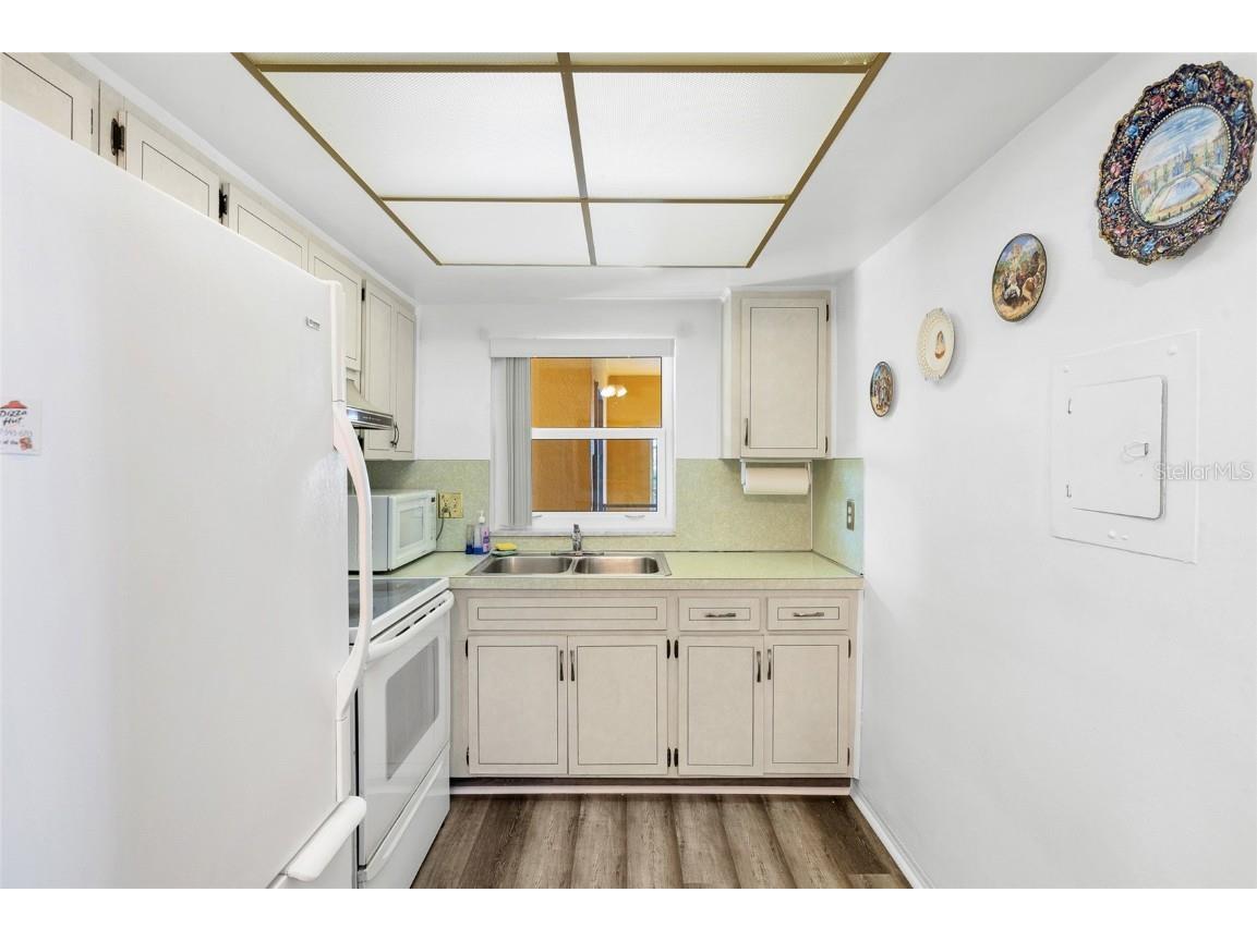 6651 Sunset Way #9 Saint Pete Beach FL 33706 TB8439207 image8