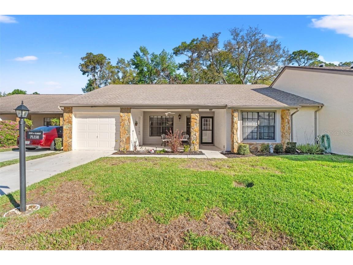 6652 Brambleleaf Drive Spring Hill FL 34606 W7873635 image1