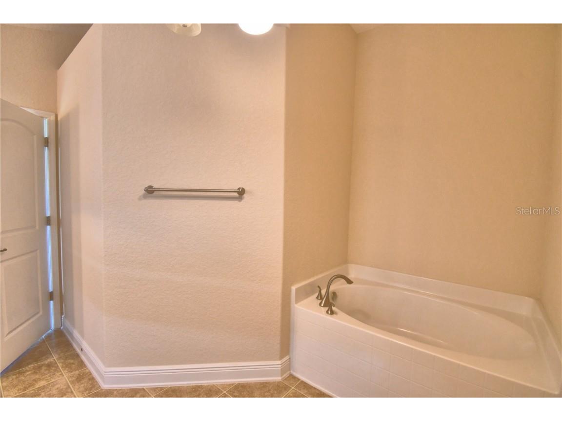 6654 Crescent Loop Winter Haven FL 33884 L4955793 image25