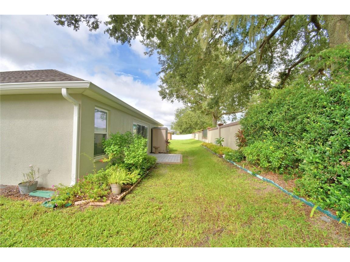 6654 Crescent Loop Winter Haven FL 33884 L4955793 image62