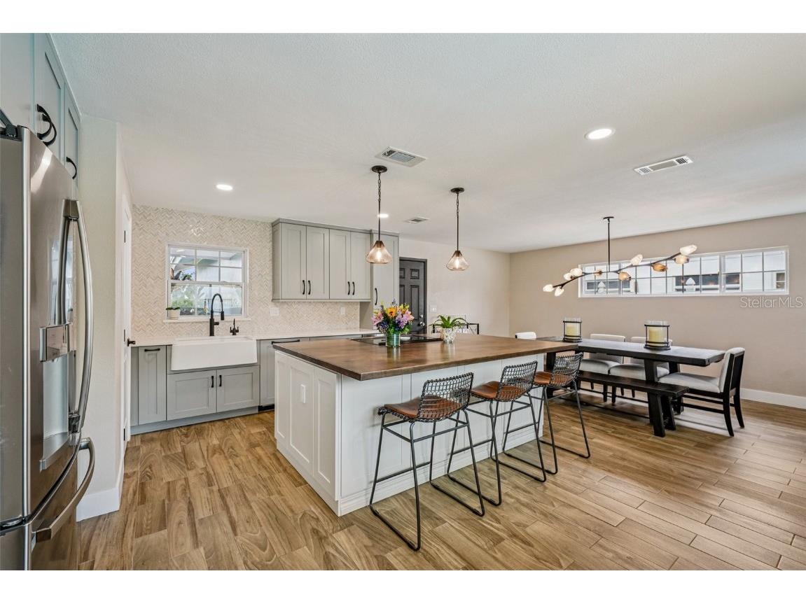 6655 12th Terrace N Saint Petersburg FL 33710 TB8414463 image12