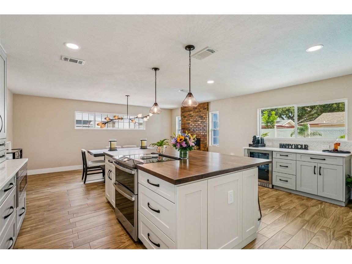 6655 12th Terrace N Saint Petersburg FL 33710 TB8414463 image15