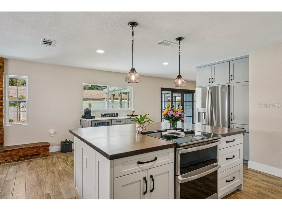 6655 12th Terrace N Saint Petersburg FL 33710 TB8414463 image16