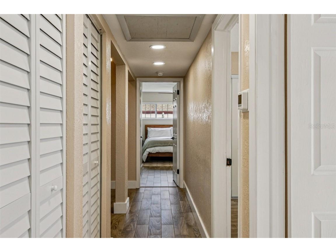 6655 12th Terrace N Saint Petersburg FL 33710 TB8414463 image19