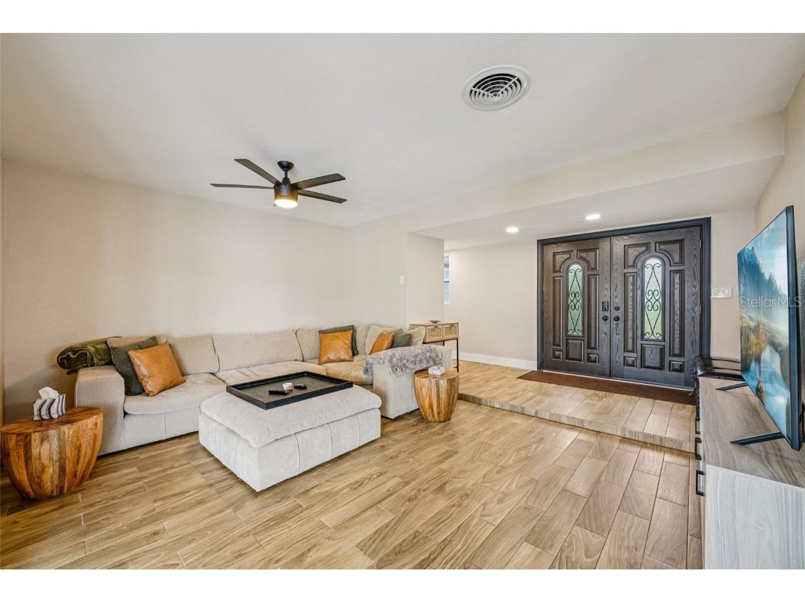 6655 12th Terrace N Saint Petersburg FL 33710 TB8414463 image8