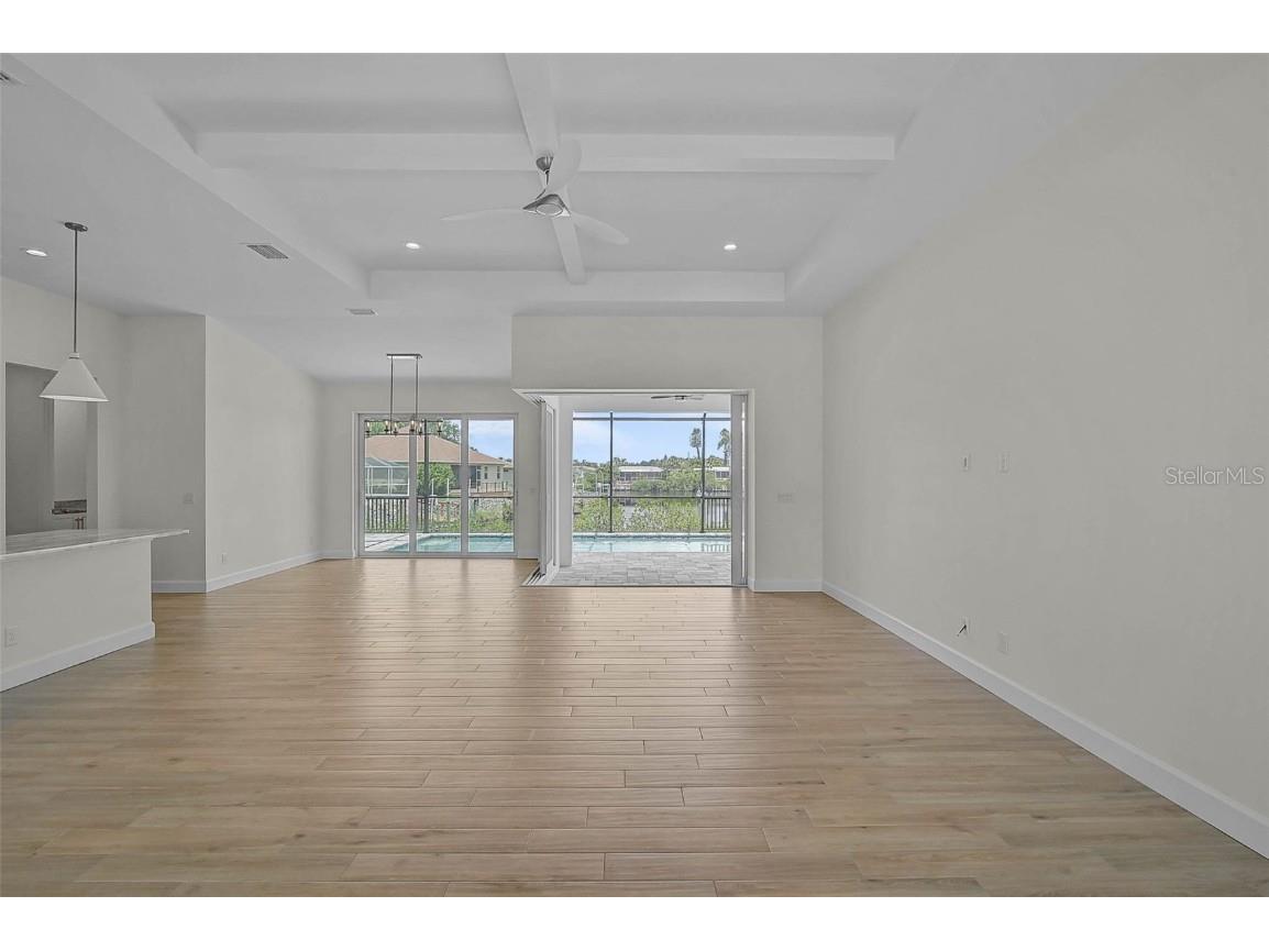 6655 Pan American Boulevard North Port FL 34287 N6139686 image11