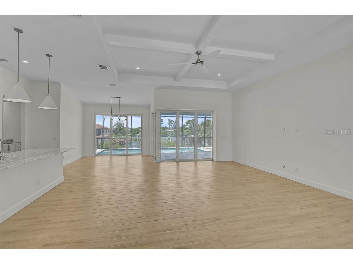 6655 Pan American Boulevard North Port FL 34287 N6139686 image12